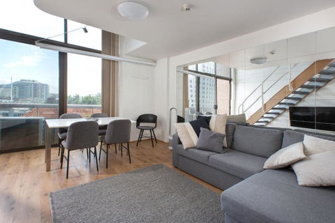 S203S - The Loft By Darling Harbour - Kawana Tourism 0