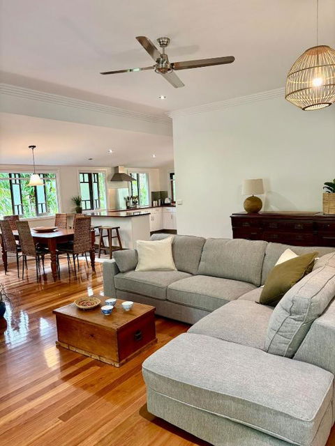 Sage House - Kawana Tourism 0