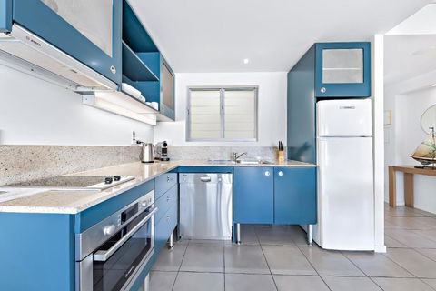 Sails On The Sea - Club Wyndham - Kawana Tourism 2