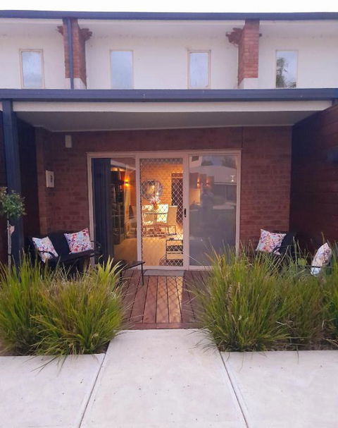 Sailz Villa 9 - Kawana Tourism 0