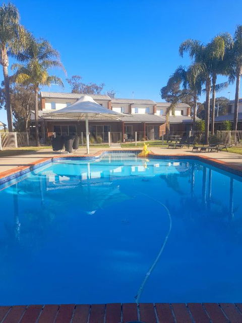 Sailz Villa 9 - Kawana Tourism 2