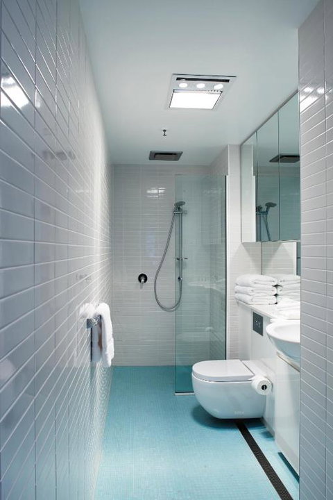 Salamanca Wharf Hotel - Kawana Tourism 3
