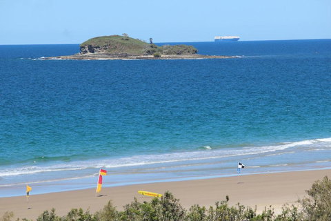 Salerno On The Beach - Kawana Tourism 0