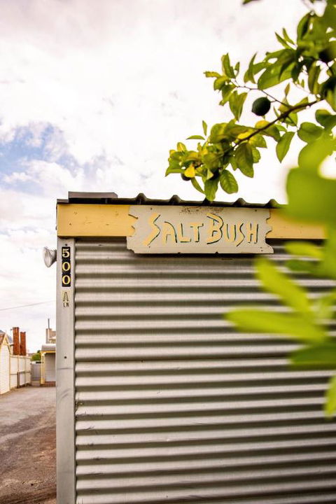 SaltBush Cottage - Kawana Tourism 1