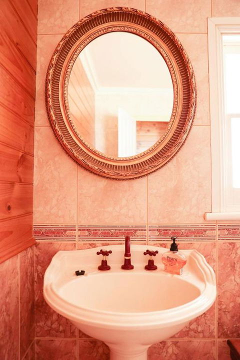 SaltBush Cottage - Kawana Tourism 2