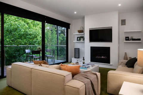 Saltus Luxury In Hepburn - Kawana Tourism 1