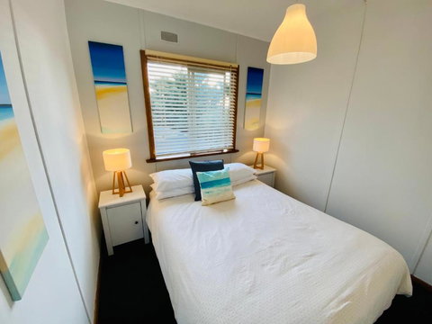 Salty Grape Apartments - Kawana Tourism 1