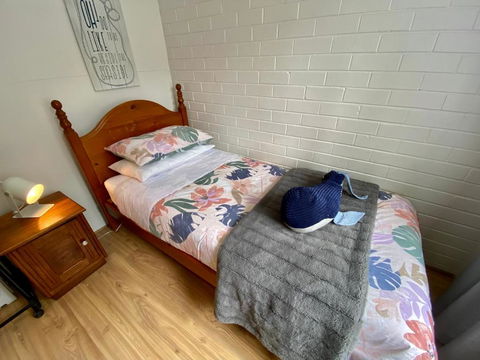 Salty Grape Apartments - Kawana Tourism 3