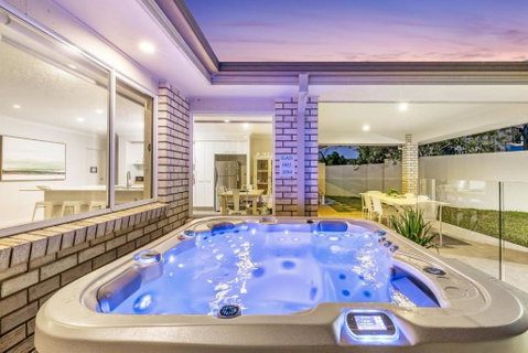 Salty Pause At Bondi House - With Spa And Pet Friendly! - Kawana Tourism 1