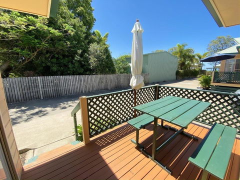 San Marco Villa 4 - Burrum Heads- Beachfront- 2BR - Pool- Aircon - Kawana Tourism 1