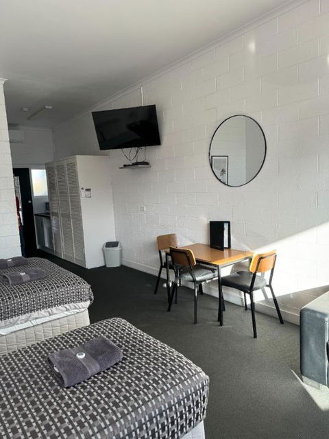 San Remo Hotel Motel - Kawana Tourism 3