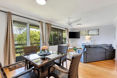 Sanctuary Lakes Fauna Retreat - Kawana Tourism 0