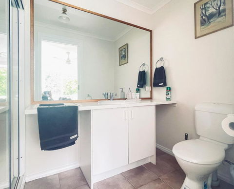 Sanctuary Park Cottages - Kawana Tourism 2