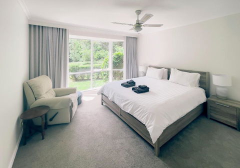 Sanctuary Park Cottages - Kawana Tourism 3
