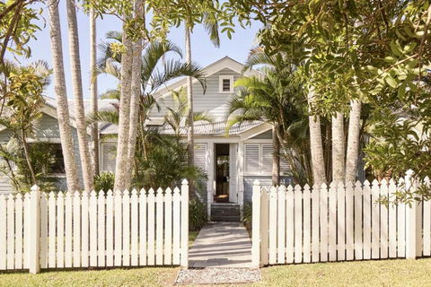 Sanctuary Spaces - Kia Ora Byron - Kawana Tourism 1