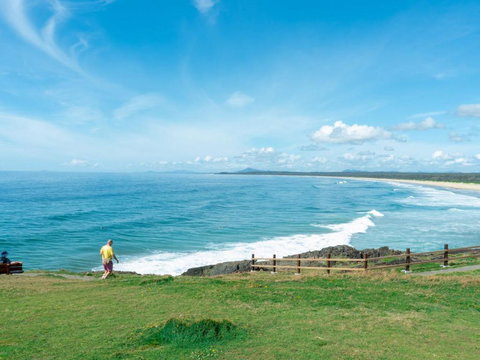 Sand Sea 5 - Kawana Tourism 0