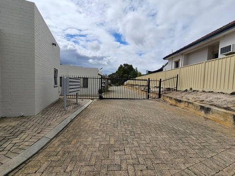 Sandringham Tranquil Retreat - Kawana Tourism 2