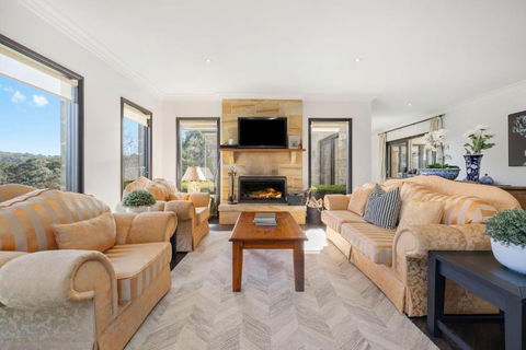Sandstone Estate - Kawana Tourism 2
