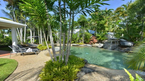 Sandwater Port Douglas - Kawana Tourism 0