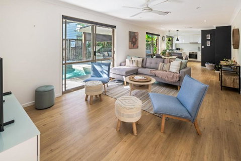 Sandy Dunes Retreat Pet-Friendly Wurtulla Home - Kawana Tourism 2