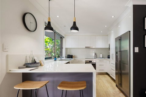 Sandy Dunes Retreat Pet-Friendly Wurtulla Home - Kawana Tourism 3