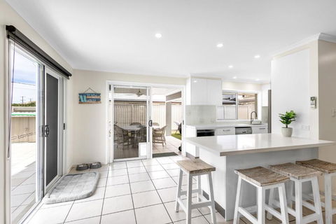 Seatides Mooloolaba - Kawana Tourism 2