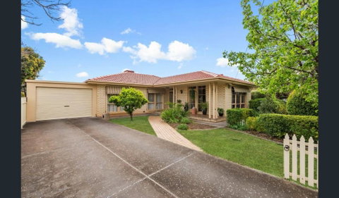 Spacious, Modern & Stylish Vacation Home - Kawana Tourism 0