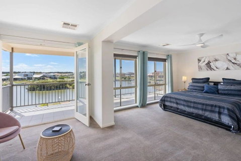 T2 12 Wentworth Pde Hindmarsh Island - No Linen Included - Kawana Tourism 0