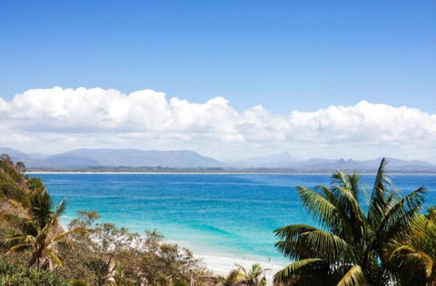 THE CAPE At Wategos - Lodging In Paradise - Kawana Tourism 1