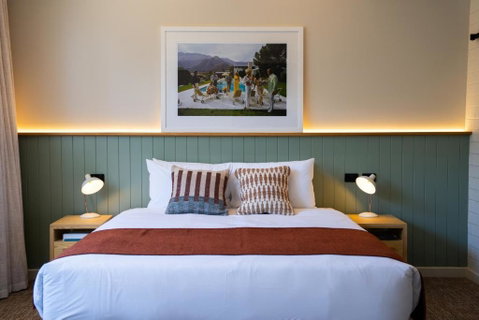 The Clovercrest Hotel Motel - Kawana Tourism 2