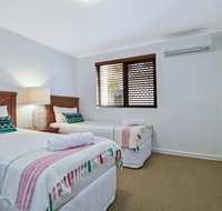 Beachport Apartments - Kawana Tourism