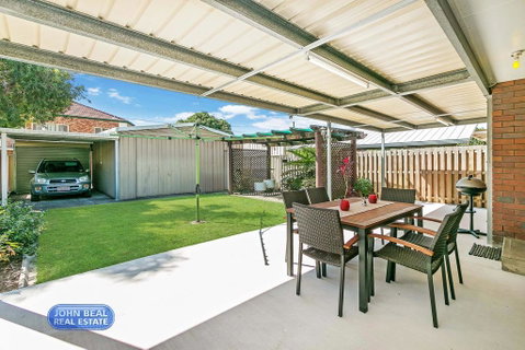 Beachside Holiday Home - Kawana Tourism 1