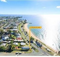 Beachside Queenslander - Kawana Tourism