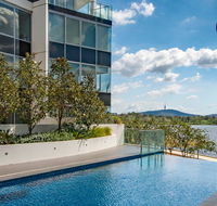 Beautiful Modern Lake View Apartment - Kawana Tourism