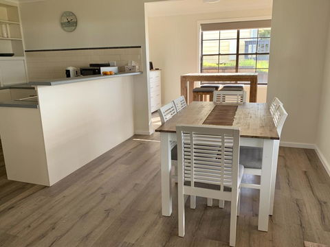 Berds Nest - Kawana Tourism 2