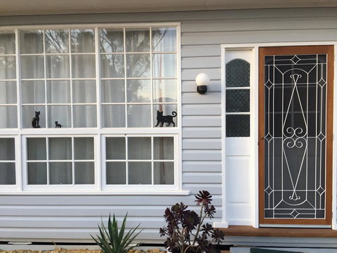 Black Cat Retreat Holiday Home - Kawana Tourism 2