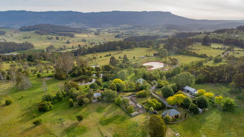Blackwood Park Cottages Mole Creek - Kawana Tourism 1