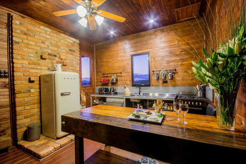 Blaxland's Cottage - Kawana Tourism 3