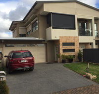 Blue Wren Retreat - Kawana Tourism