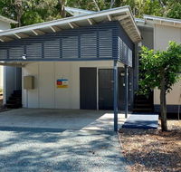 Bluewater 2 - Rainbow Shores Walk to beach private and stylish beach escape all on level - Kawana Tourism