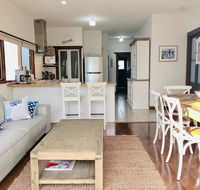 Bluey's - Kawana Tourism