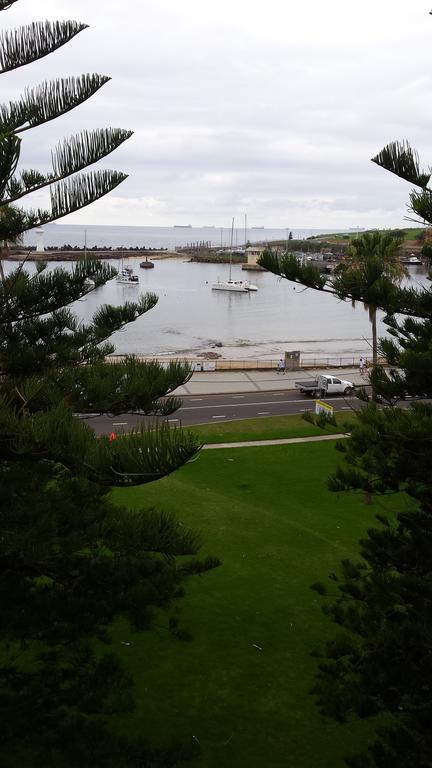 Boat Harbour Motel - Kawana Tourism 3