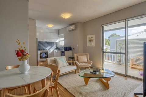 The Nordic Nook - A Relaxed Redcliffe Stay - Kawana Tourism 2