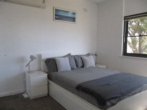 The Somerton Beach Retreat - Kawana Tourism 2