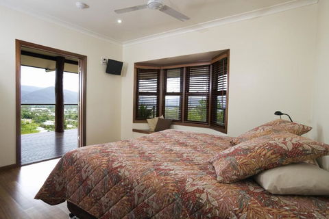The Summit Bed & Breakfast - Kawana Tourism 2
