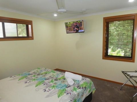 The Summit Rainforest Retreat - Kawana Tourism 3