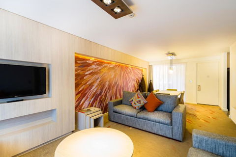 Emu Walk Apartments - Kawana Tourism 1