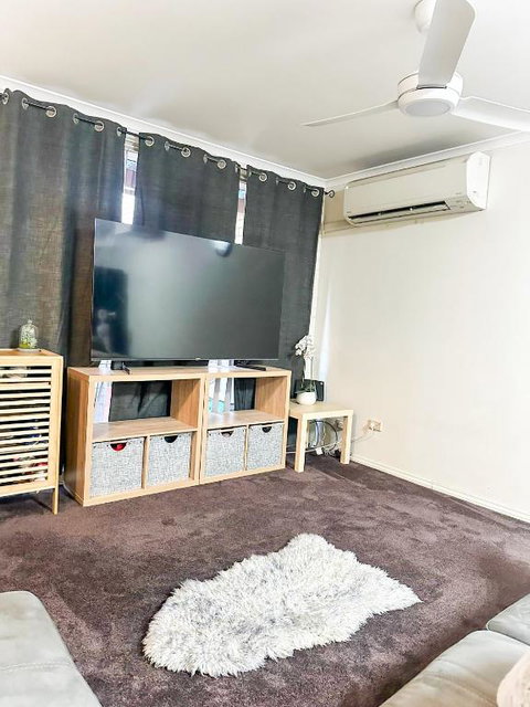 Queen Of The Desert Villa Secure & Gated 2 Bdrm Home - Kawana Tourism 3