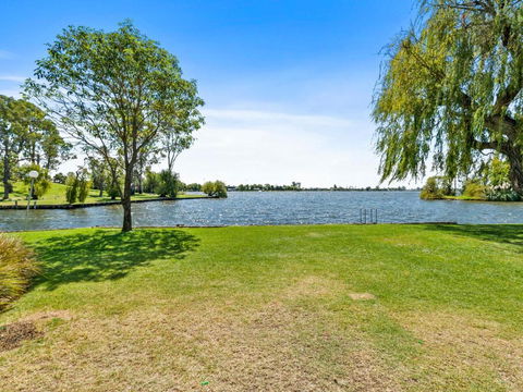 Yarrawonga Lakeside Apartment 23 - Kawana Tourism 0