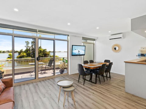 Yarrawonga Lakeside Apartment 40 - Kawana Tourism 0